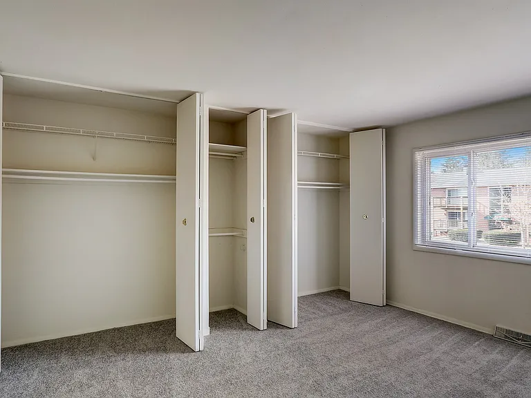19-Warren Park Dr-019
