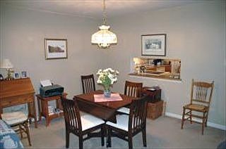 3rd image of 169 Oak Knoll Cir