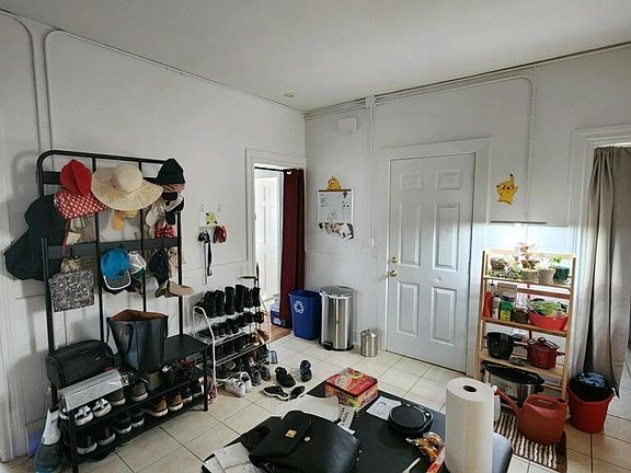 5th image of 8 Pequot St Floor 1