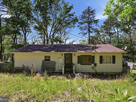 5th image of 406 Red Fern Ln
