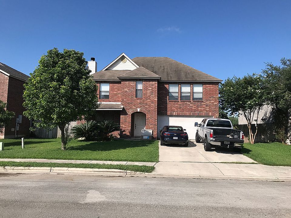 1st image of 763 Pinehurst Dr