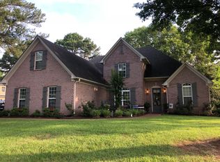 8286 Farmington Blvd, Germantown, TN 38139