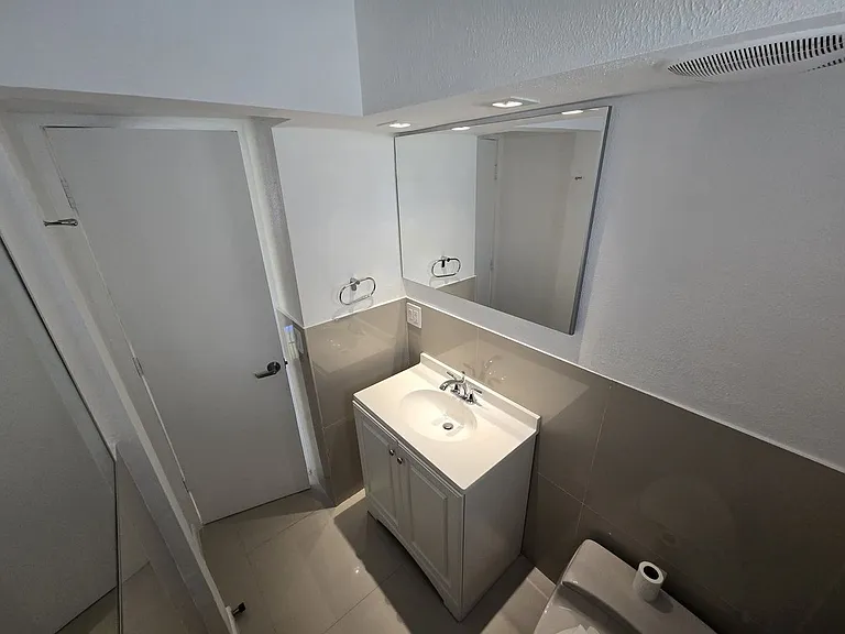 2800 NE 203rd St #24 — Photo 34