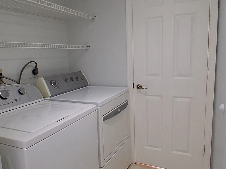 303 Waterview Dr — Photo 73