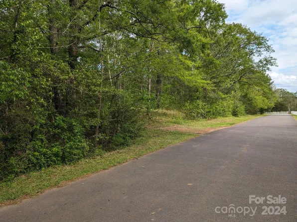 Susan Cir, Rock Hill, SC 29730