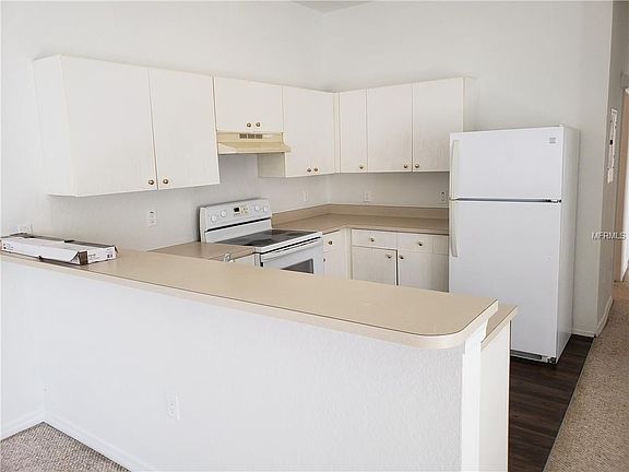 5th image of 5827 La Costa Dr #206
