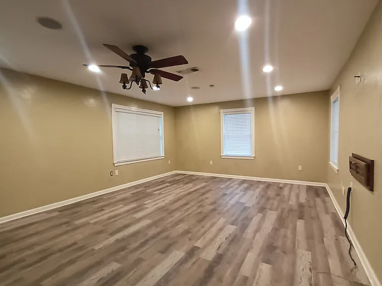 1461 Dawson Dr — Photo 11