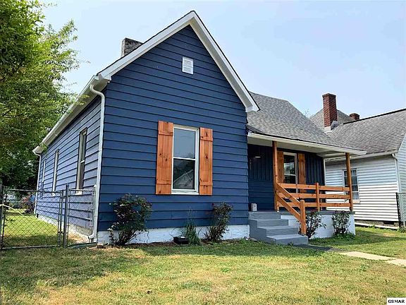 3rd image of 1022 Connecticut Ave