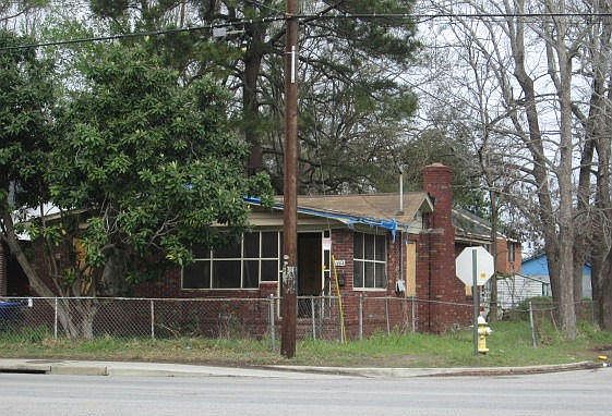 1st image of 1804 E Montague Ave