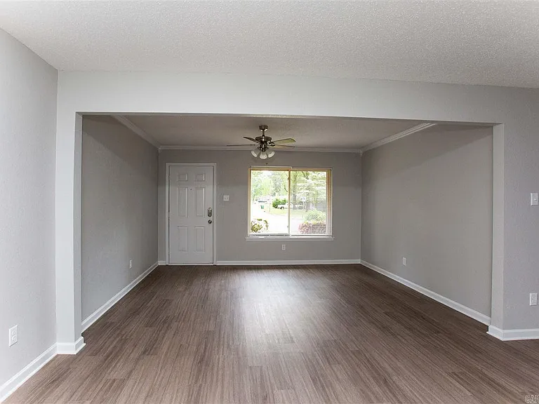 6724 Carolina Dr — Photo 3