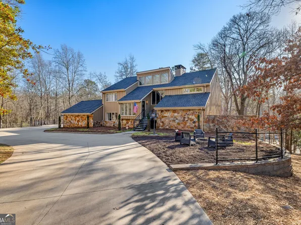 3680 Lamplighter Cove Rd, Gainesville, GA 30504