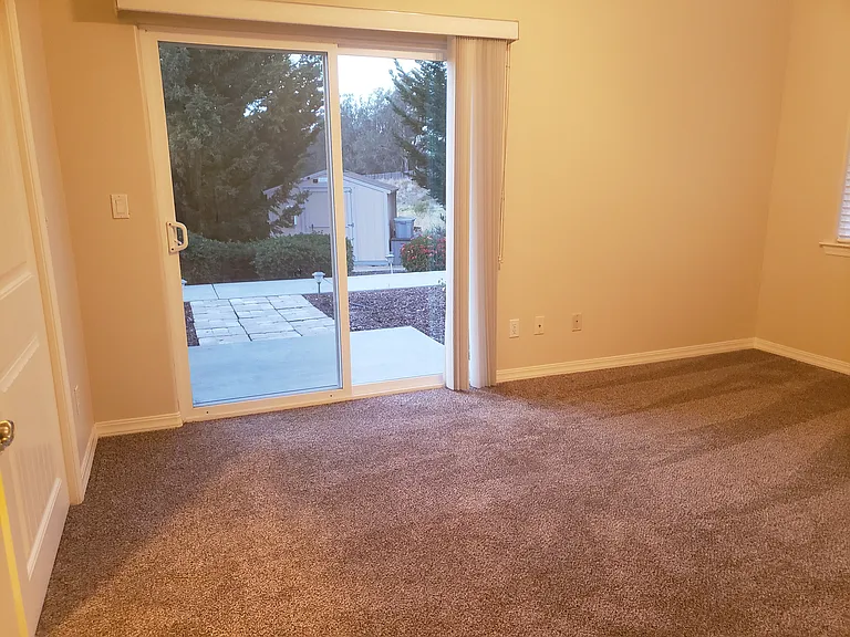 619 Hummel Village Ct #622B — Photo 7