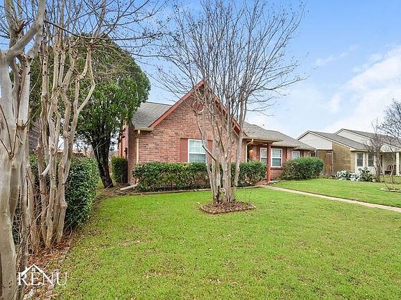 3rd image of 2806 Poplar Trl