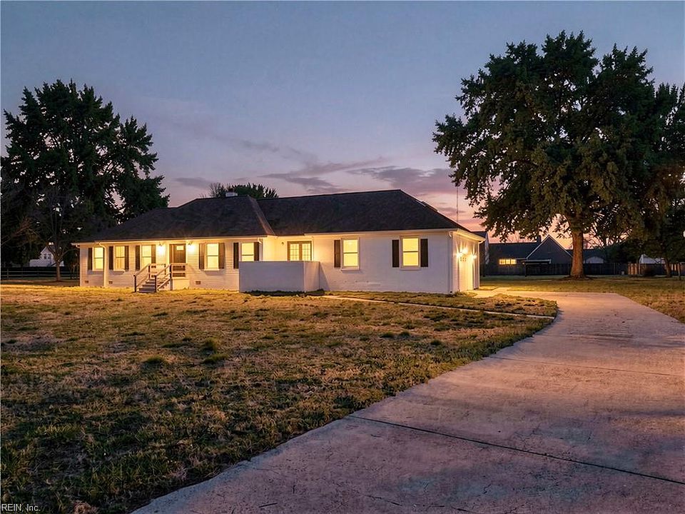 1st image of 102 Foxcroft Rd