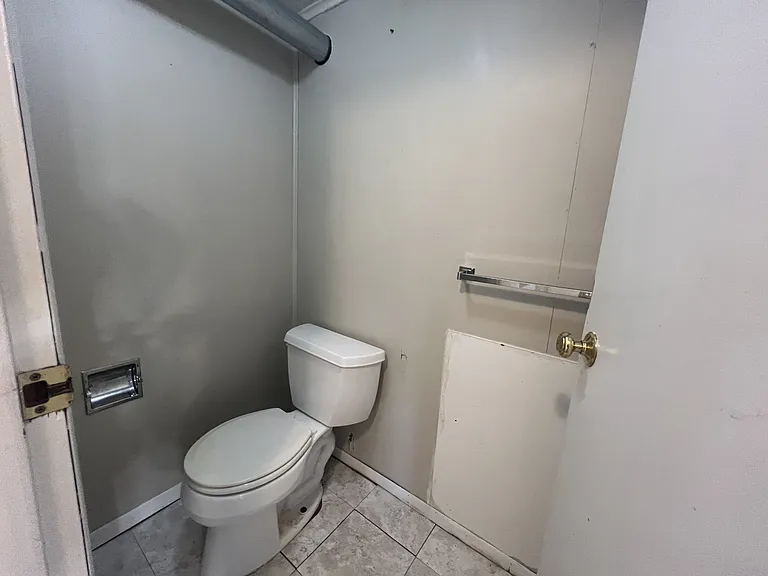141 Bradley St #1 — Photo 4