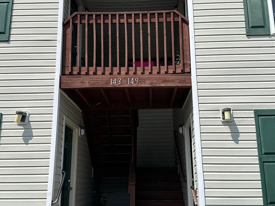 1st image of 143-149 Grinder Ct