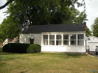 202 Garfield St, Liberty Center, OH 43532