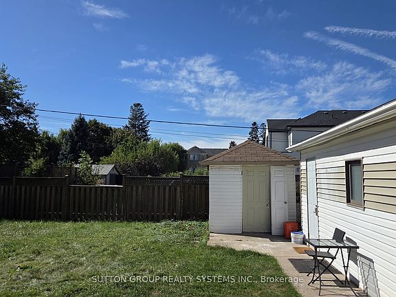 4th image of 290 Morden Rd Suite G