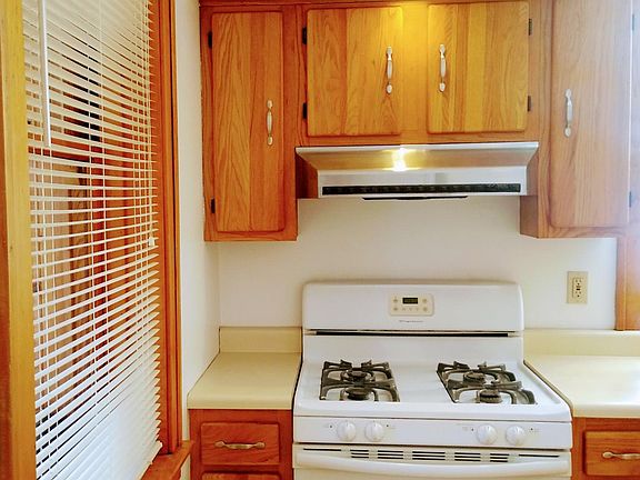 5th image of 5353 N Lynch Ave #1