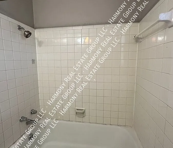 5216 McCarty Ln #3 — Photo 4