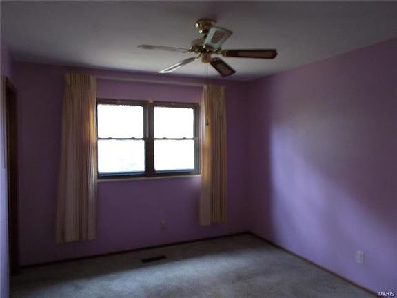 4th image of 4015 Sunrise Heights Dr