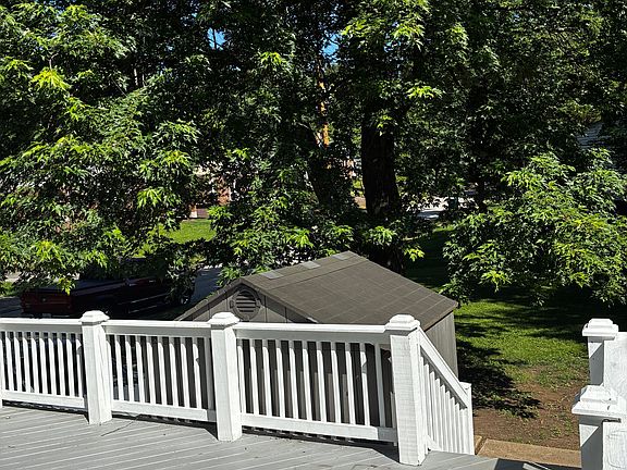 4th image of 139 W Kirkham Ave