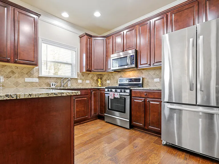 3705 Lambert Ln NE — Photo 15