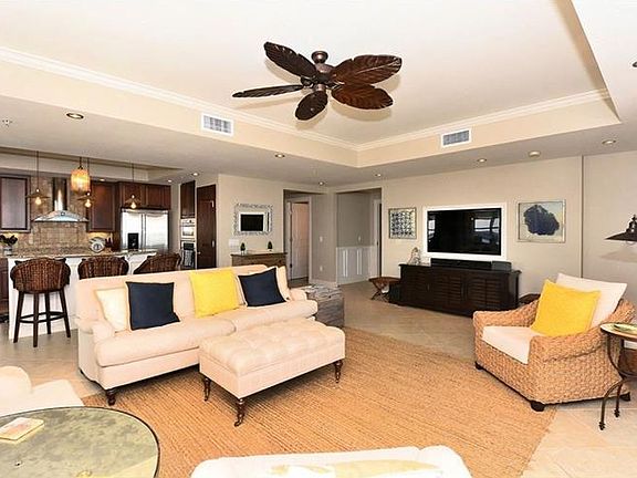 4th image of 1660 Summerhouse Ln Suite 604