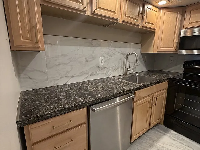 620 Arlington Ave #2 — Photo 13