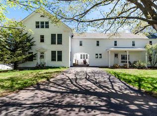 208 Chestnut Hill Rd, New Boston, NH 03070
