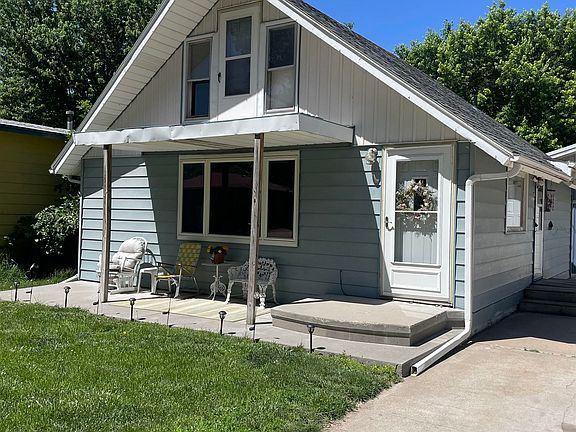 4th image of B 1910th Ave