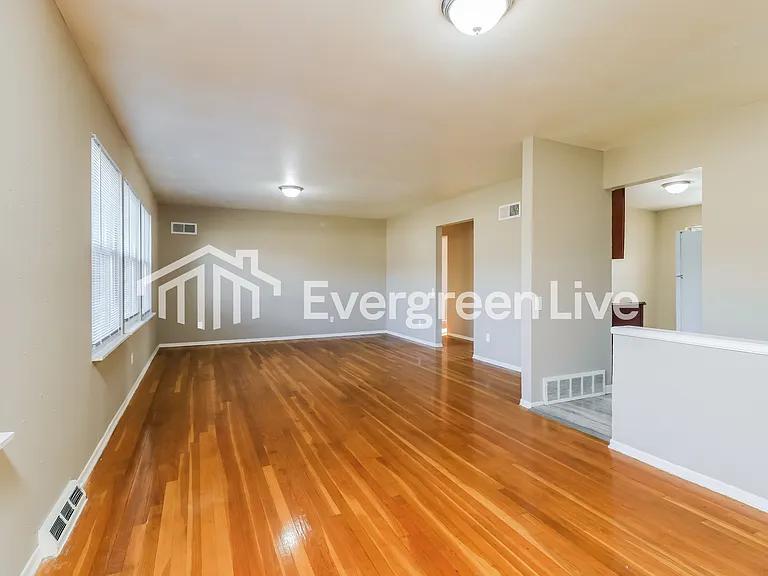 11032 Ebert Dr — Photo 5