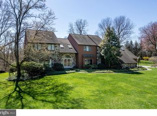1082 Heartsease Dr, West Chester, PA 19382