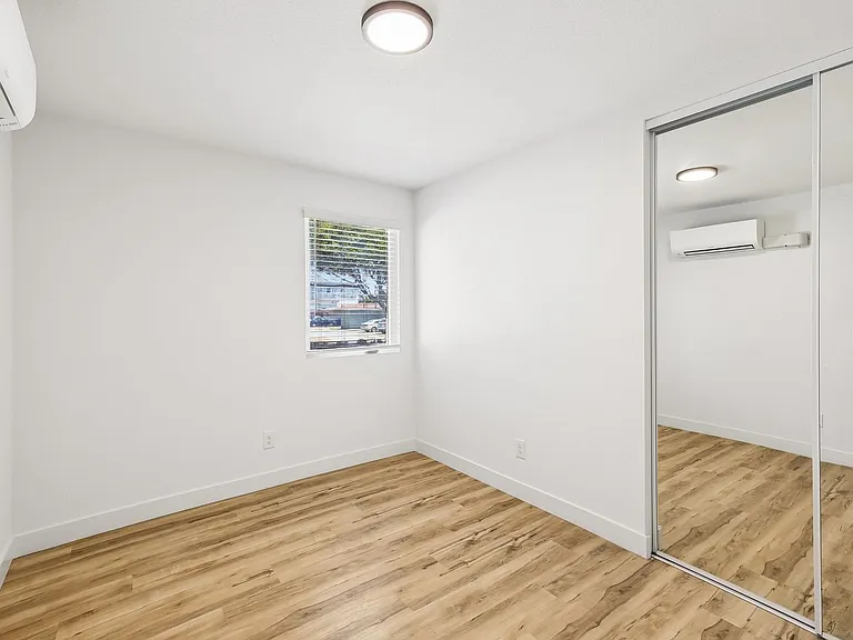 The Crest |NEWLY Renovated Studios, Lofts, 1, 2 & 3 Bedroom Homes Near the Beach — Photo 108