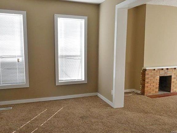 4th image of 6275 Famous Ave