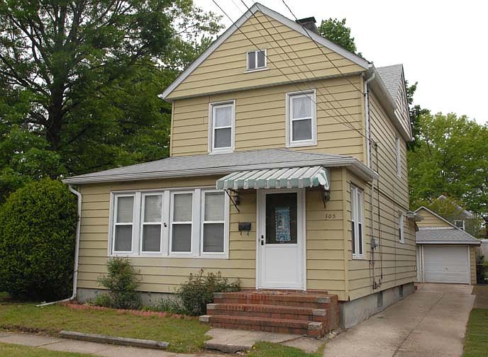 1st image of 105 S 9th St