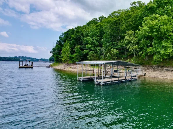 21995 Indian Bluff Rd, Garfield, AR 72732