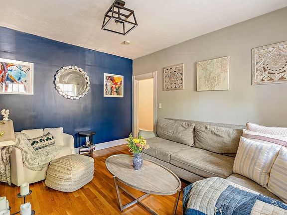 4th image of 60 Beacon St #1