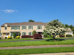 965 Pheasant Meadow Rd, Blue Bell, PA 19422