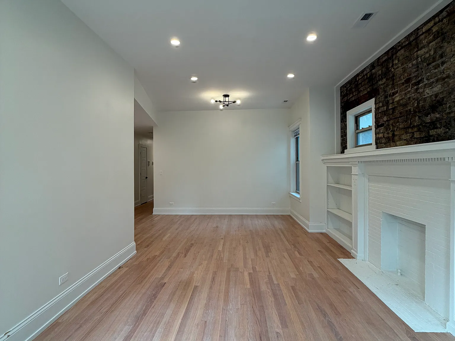 3 bed, 1500 sqft, $3,495 — Photo 3