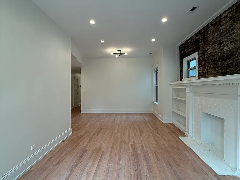 1400 W Olive Ave #1 — Photo 3