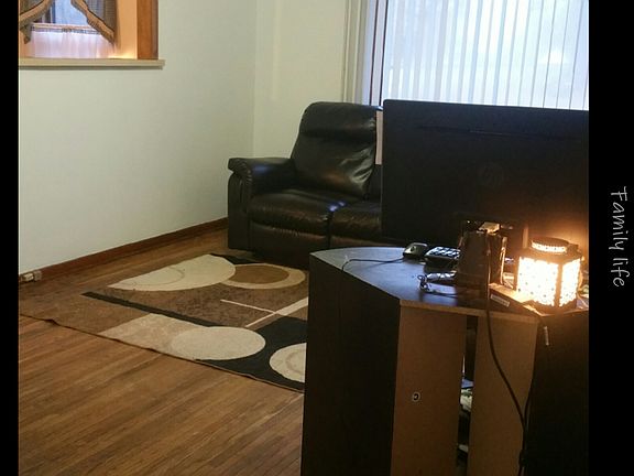 4th image of 1102 Bingham Ave