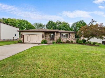 6015 Ely Vista Dr, Parma, OH, 44129