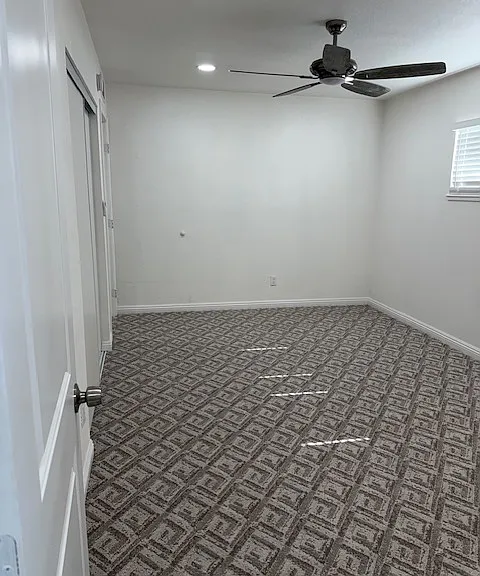633 W Avenue H8 — Photo 11