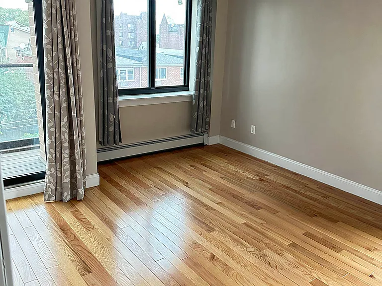 42-32 147th St #4A — Photo 2