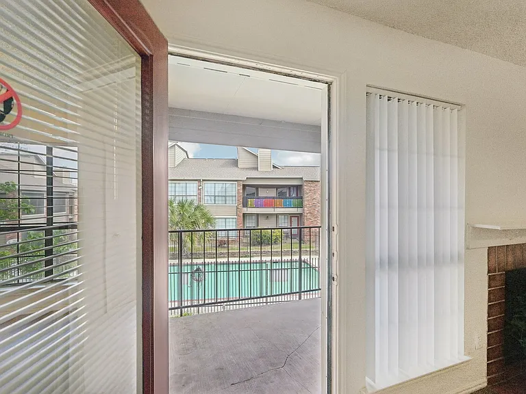 56-web-or-mls-4047 Childress Ave 4043201 Mesquite-1804-007