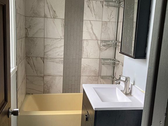 5th image of 1630 10th Ave #2