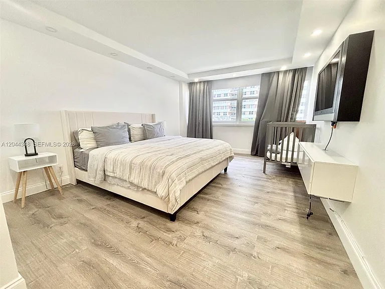 2030 S Ocean Dr #423 — Photo 9