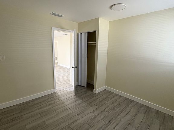 5th image of 6200 Dewey St #1