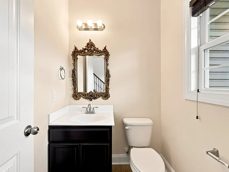 109 Rosegarten Ct — Photo 35